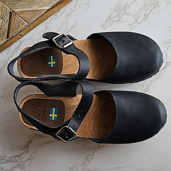 Mia Navy Blue Leather Clogs - Picture 2 of 11